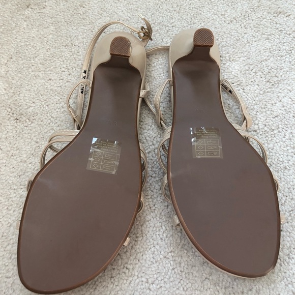 NWOB Touch Ups Eileen Dress Sandals - Picture 6 of 6